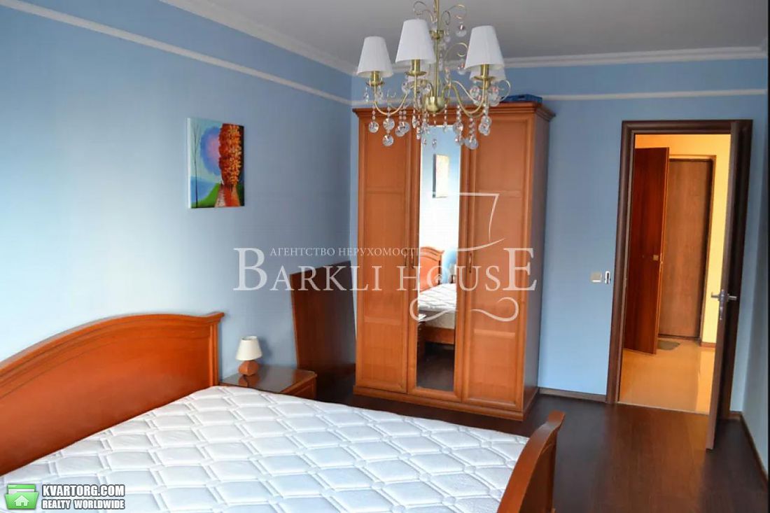 Rent out 3-room apartment. Киев,  Полтавская — photo 5