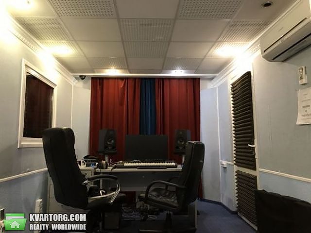 Sell 2-room apartment. Киев,  Воссоединения пр — photo 3