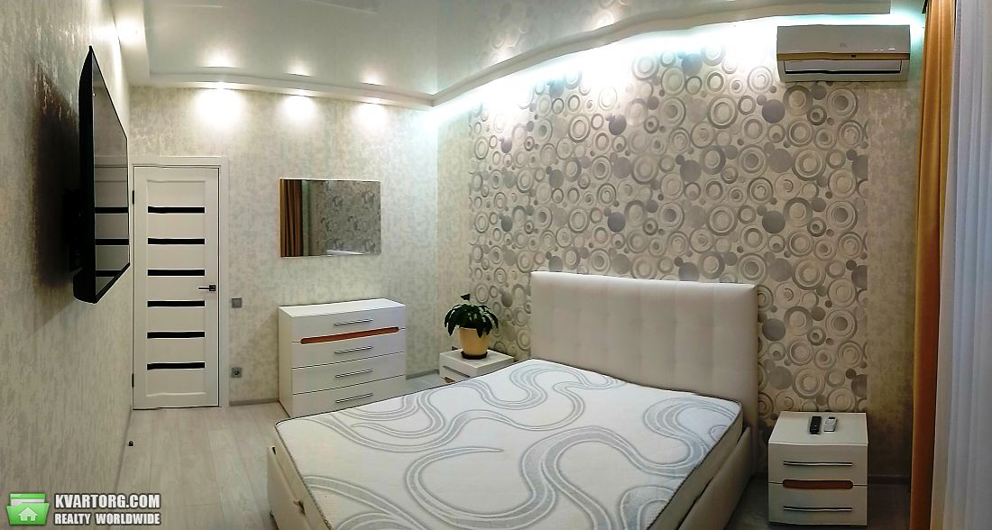 Rent out 1-room apartment. Киев,  Каховская — photo 6