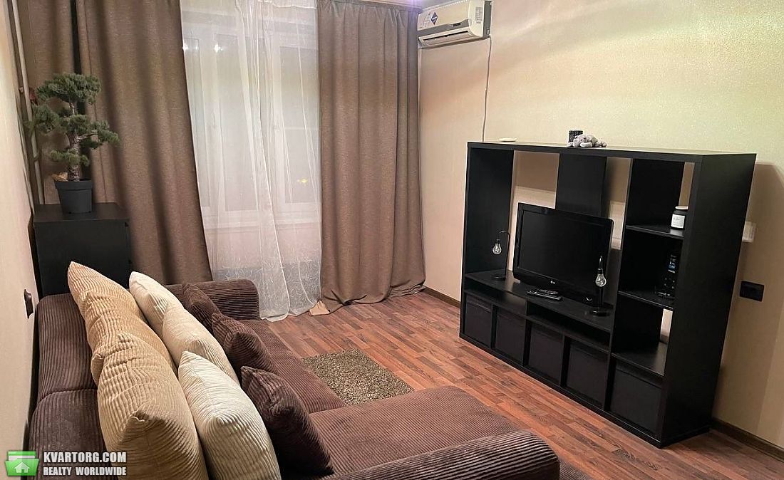 Rent out 1-room apartment. Харьков, проспект Людвига Свободы — photo 2