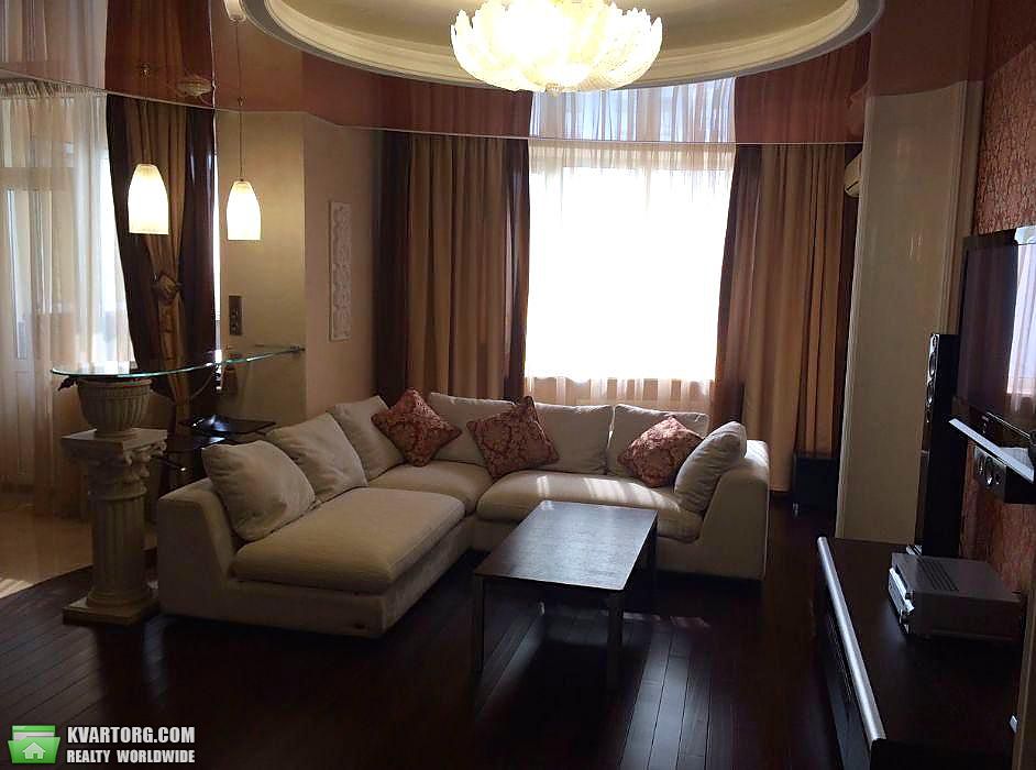 Rent out 2-room apartment. Киев,  Верховинная — photo 1