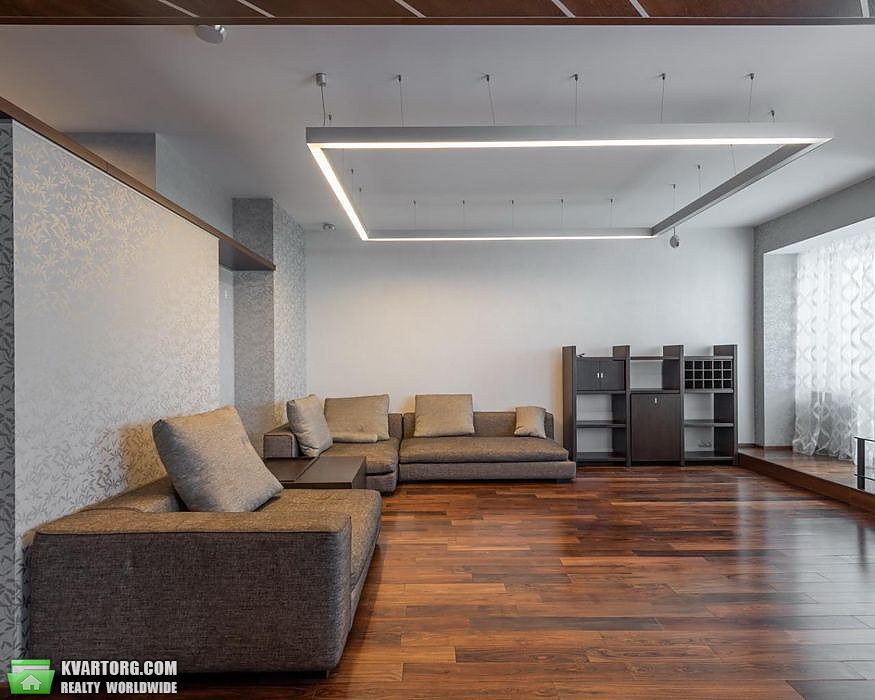 Rent out 4-room apartment. Киев, Лескова — photo 2