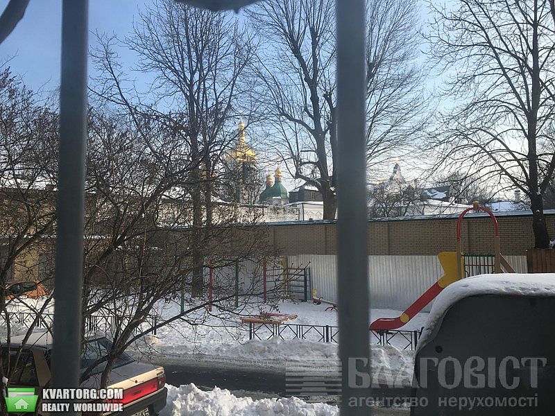 Rent out 2-room apartment. Киев,  Стрелецкая — photo 4