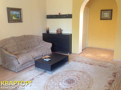Rent out 2-room apartment. Киев,  Тургеневская — photo 1