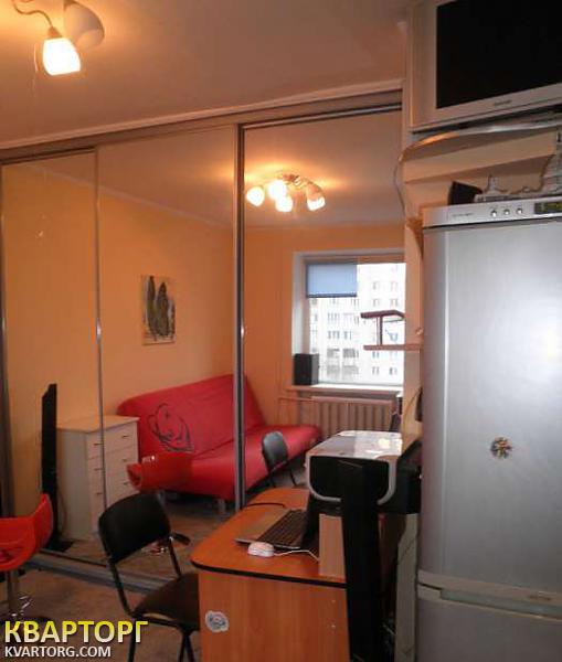 Sell 1-room apartment. Киев, Новопироговская — photo 1