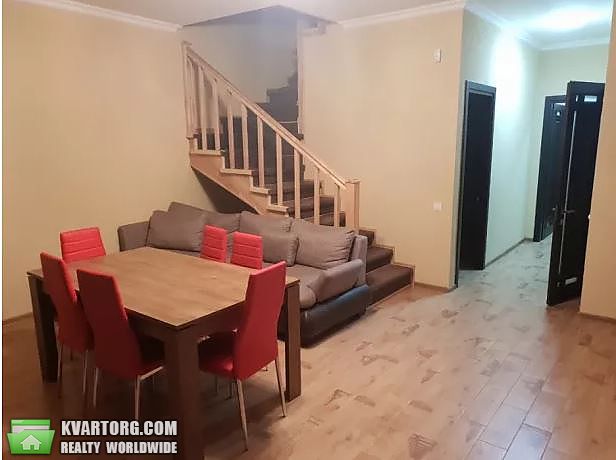 Rent out multi-room apartment. Киев,  Тепличная — photo 4