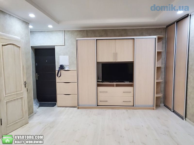 Rent out 1-room apartment. Киев, Голосиевский пр — photo 3