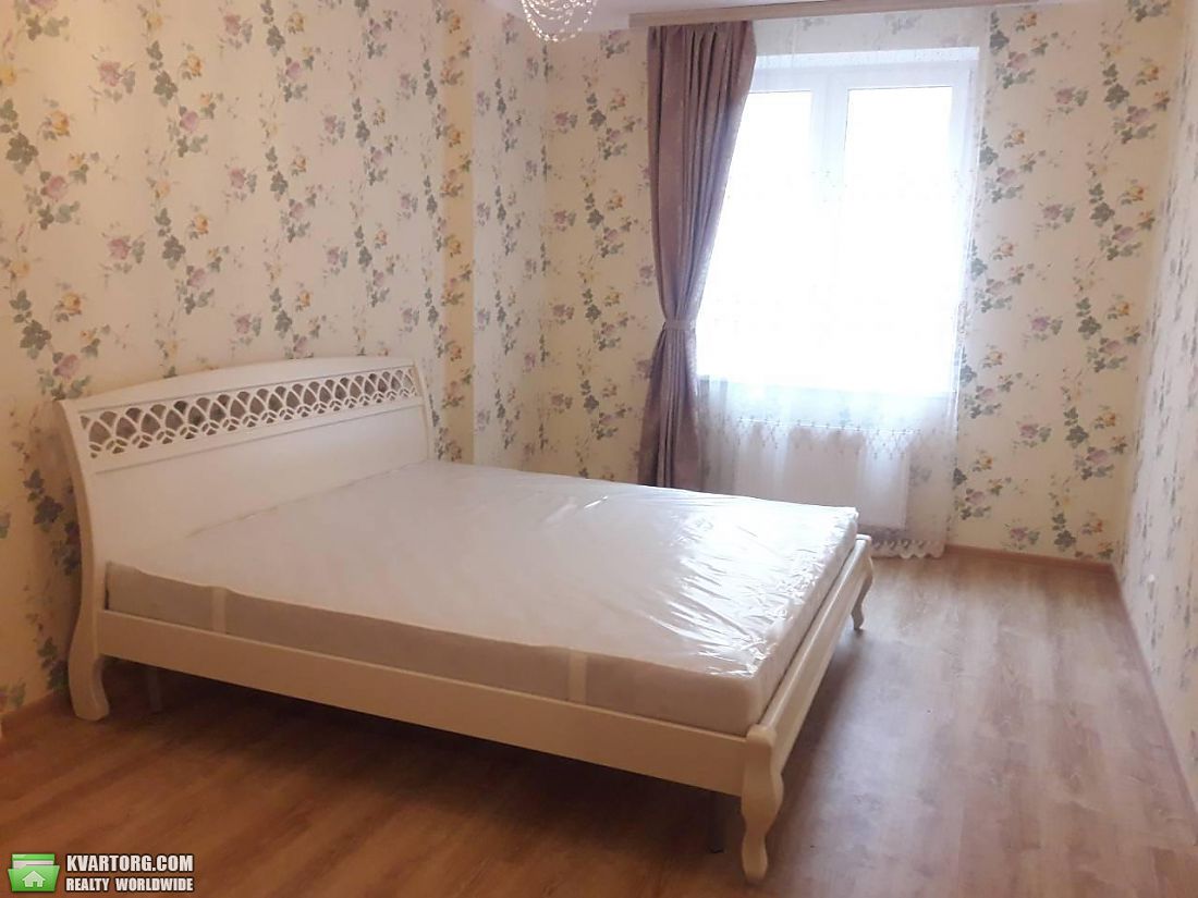 Rent out 2-room apartment. Киев,  Полтавская — photo 3