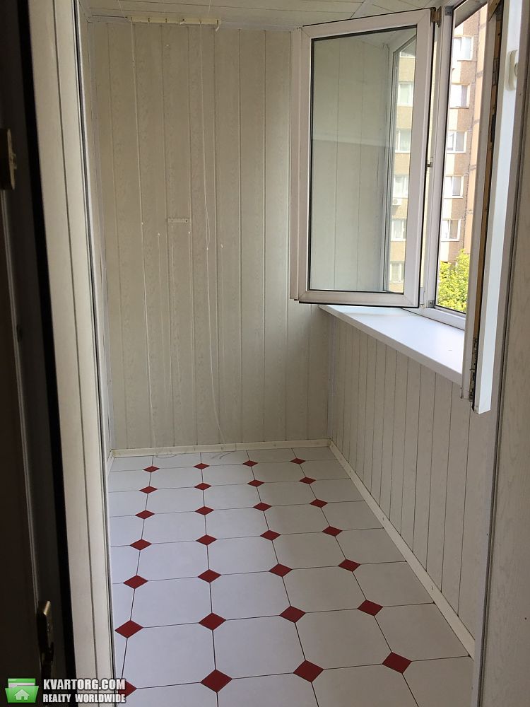 Rent out 3-room apartment. Киев, Порика Василя — photo 4