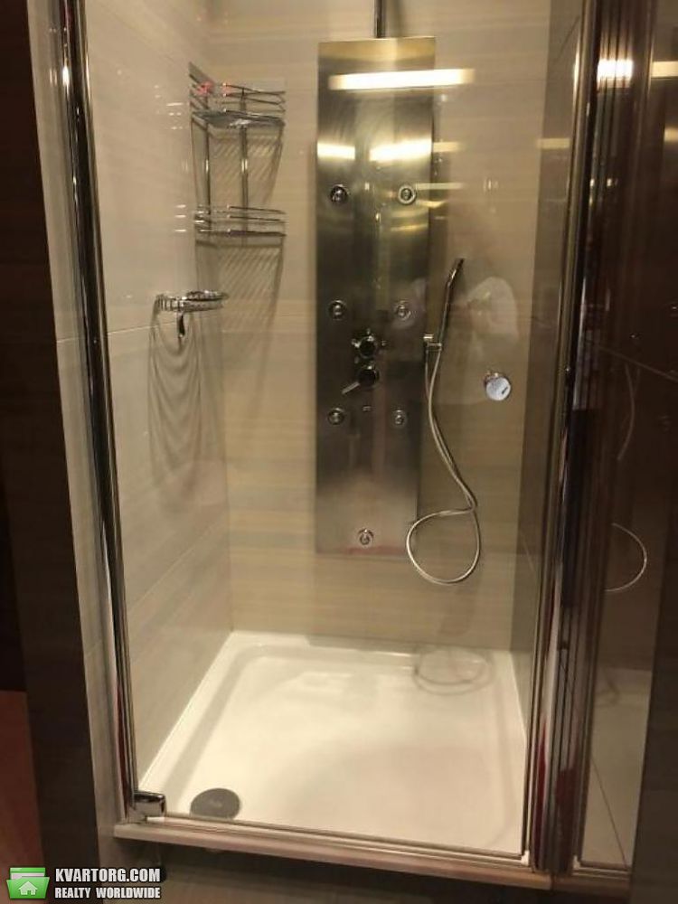 Rent out 2-room apartment. Киев, коновальца — photo 8