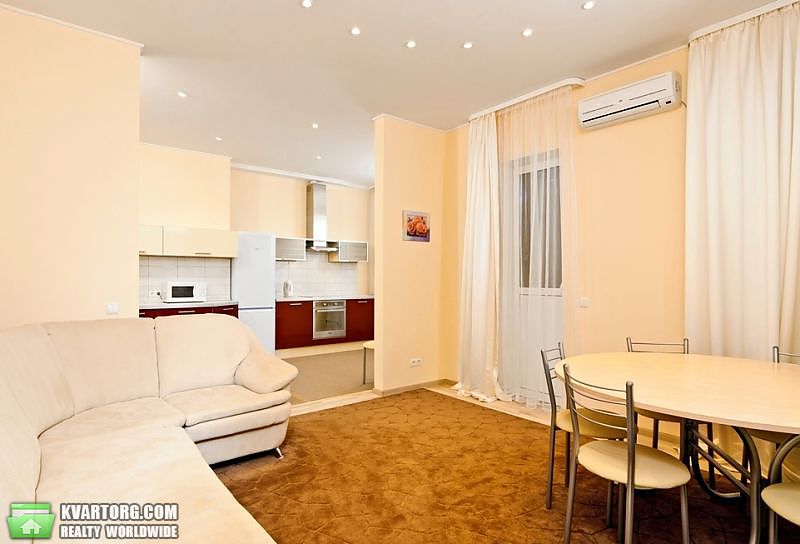 Rent out 3-room apartment. Киев,  Белорусская — photo 3