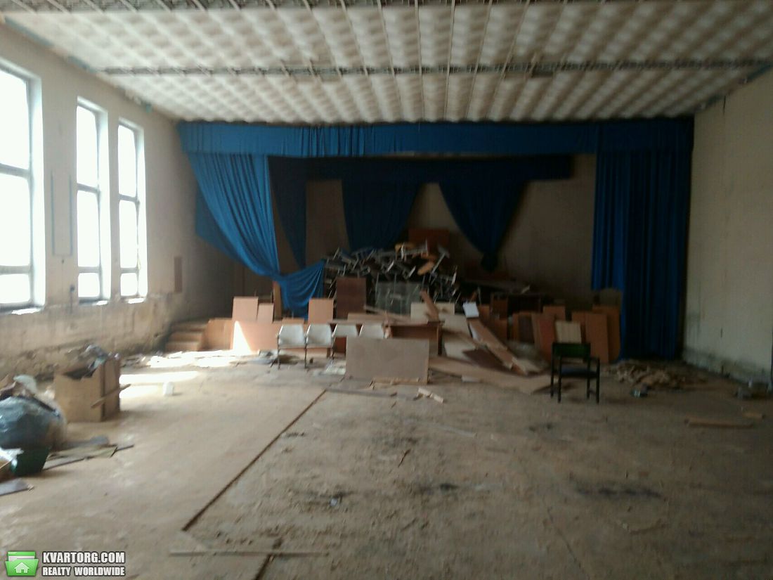Rent out warehouse. Киев,  Пуховская — photo 1