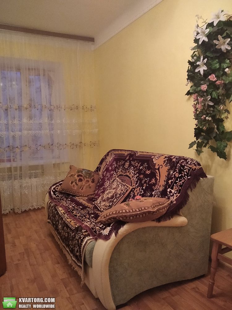 Rent out 2-room apartment. Киев,  Грекова — photo 4