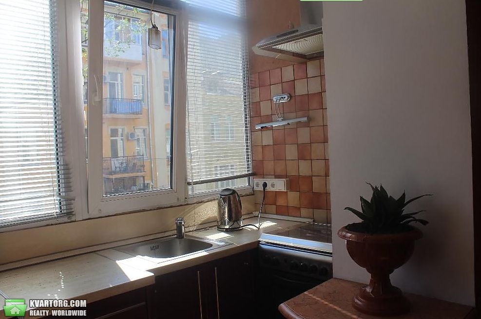 Sell 2-room apartment. Киев,  Малая Житомирская — photo 5