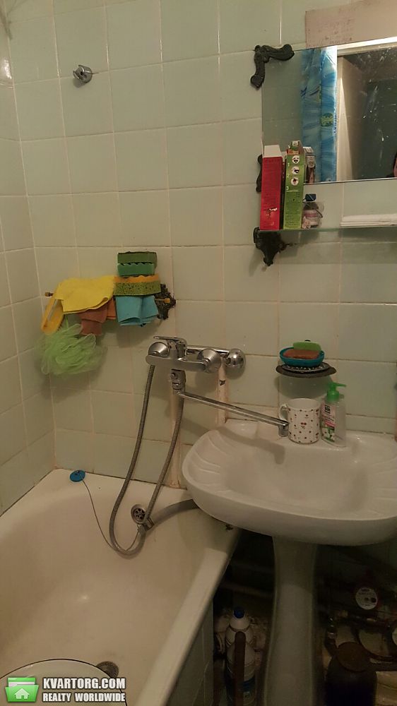 Rent out 2-room apartment. Киев,  Курнатовского — photo 4
