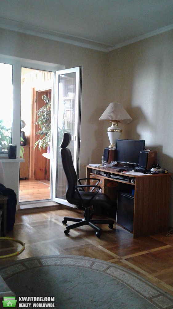 Rent out 3-room apartment. Киев,  Ахматовой — photo 1