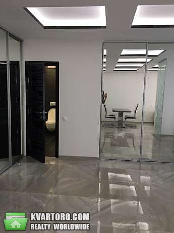 Rent out 2-room apartment. Киев,  Заречная — photo 4