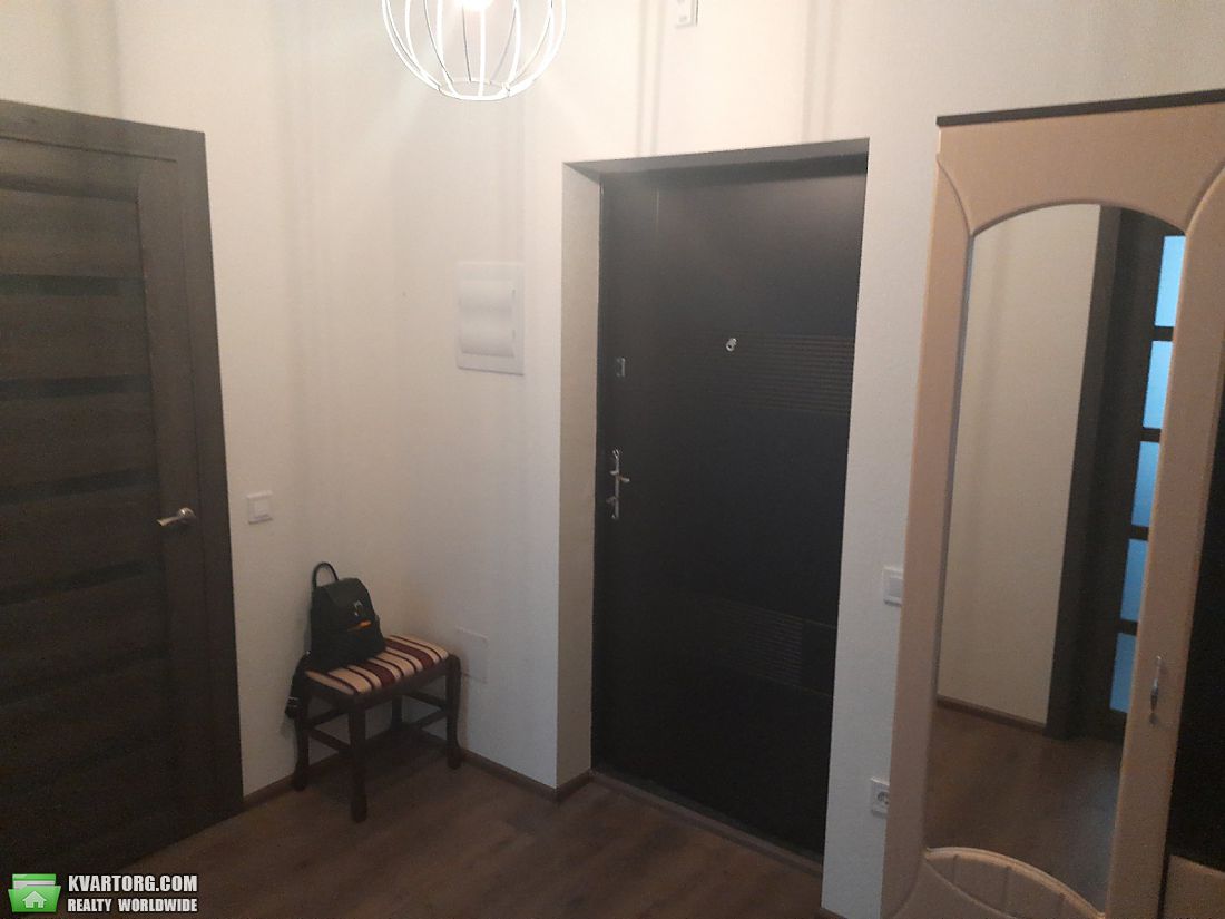 Rent out 1-room apartment. Киев, Пчилки — photo 8