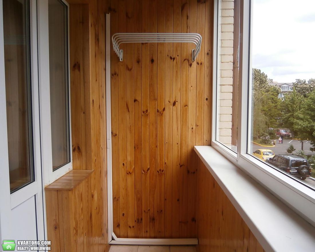 Rent out 2-room apartment. Киев,  Юрковская — photo 7