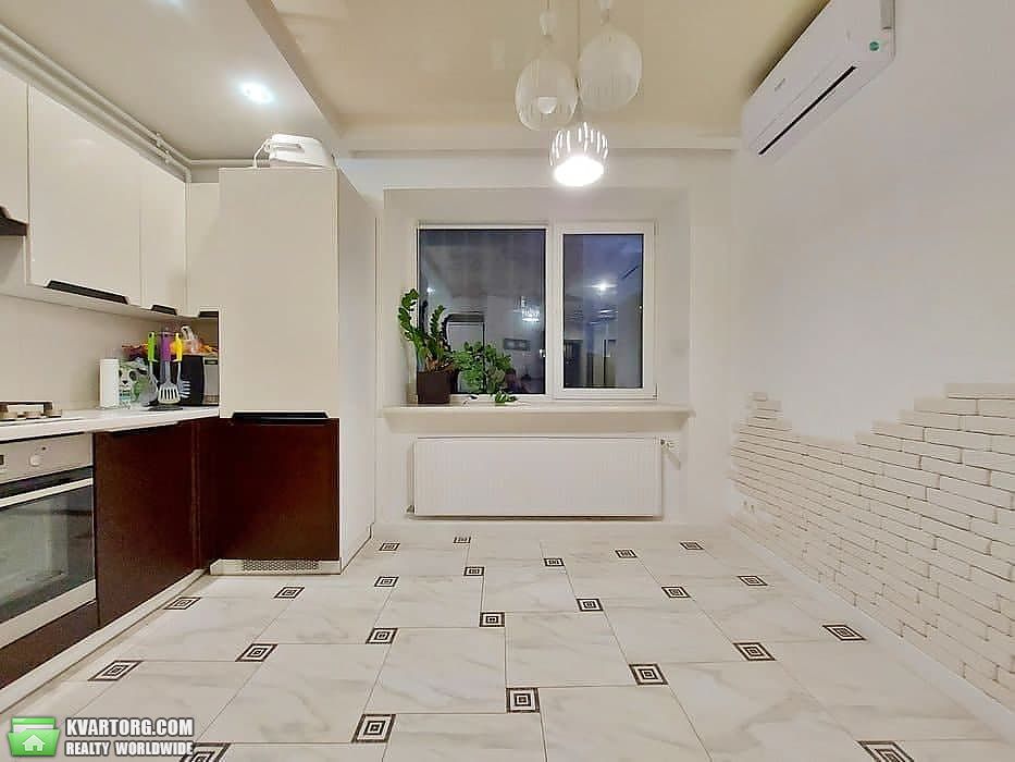 Sell 2-room apartment. Днепропетровск, набережная Победы — photo 3