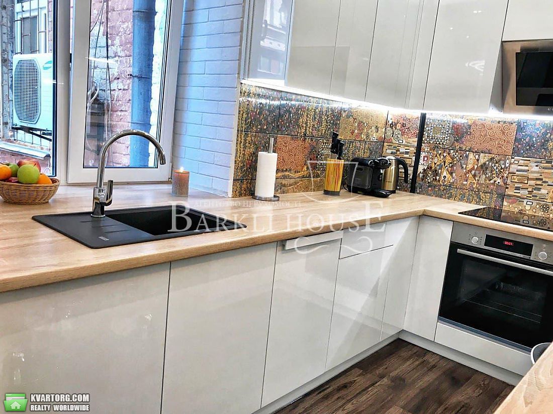 Rent out 2-room apartment. Киев,  Михайловский пер — photo 10