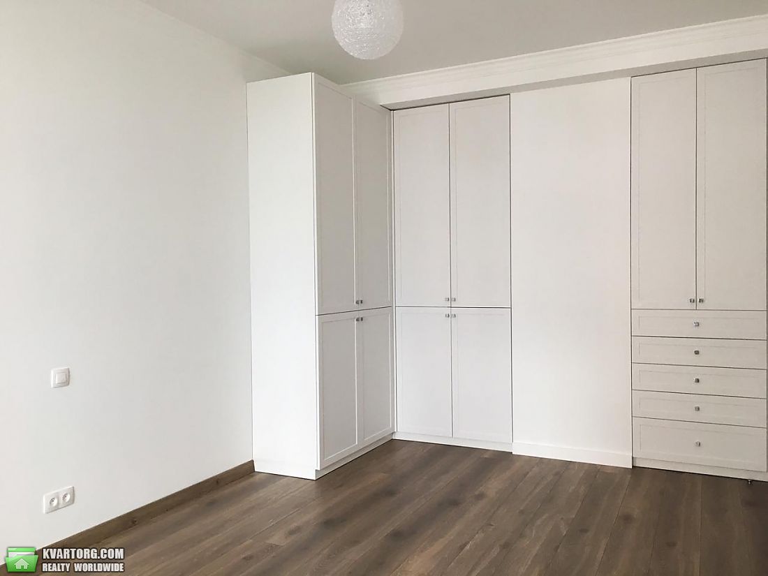 Rent out 2-room apartment. Киев,  Леси Украинки бул — photo 4