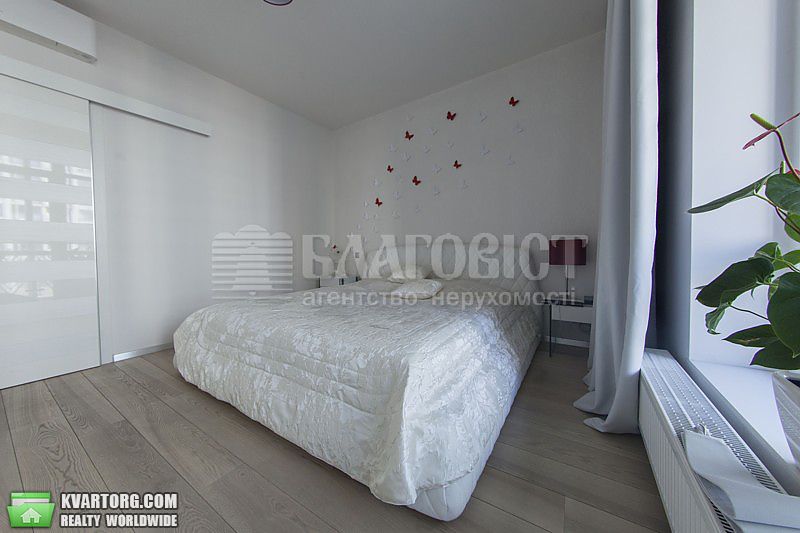 Rent out 2-room apartment. Киев, Драгомирова ул. — photo 5