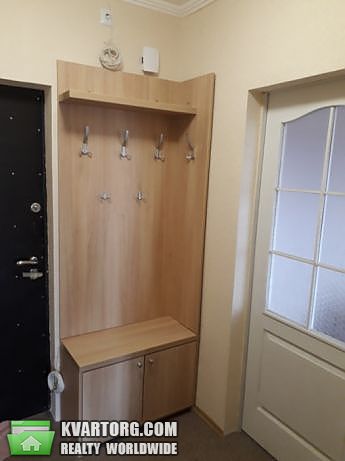 Rent out 1-room apartment. Киев,  Салютная — photo 5