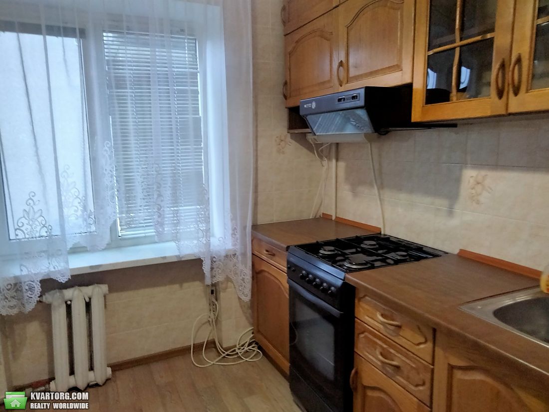 Rent out 3-room apartment. Одесса, Канатная — photo 1