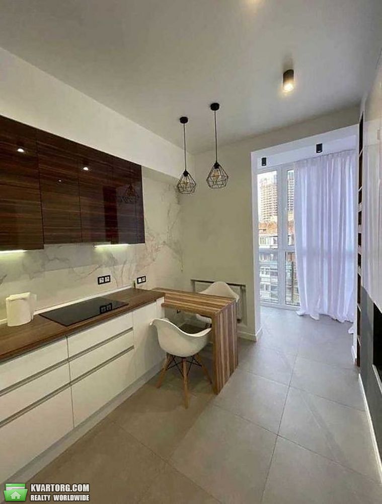 Rent out 1-room apartment. Киев,  Саперное поле — photo 3