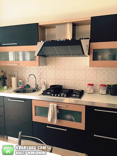 Rent out 2-room apartment. Киев, Волошская — photo 1