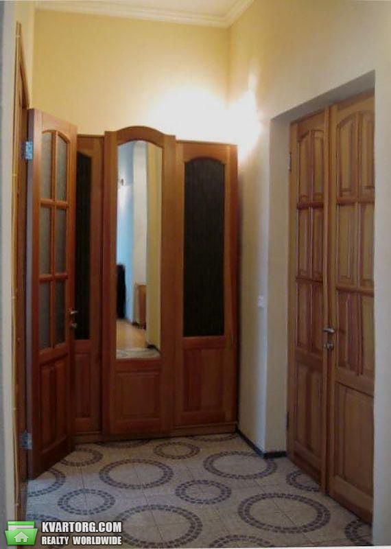 Rent out 3-room apartment. Киев,  Предславинская — photo 10
