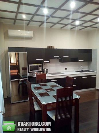 Rent out 2-room apartment. Киев,  Жилянская — photo 1