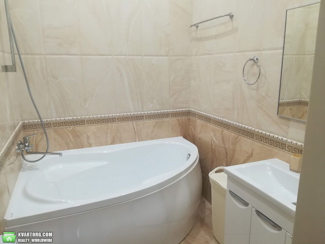 Rent out 2-room apartment. Одесса, Французский бульвар — photo 10