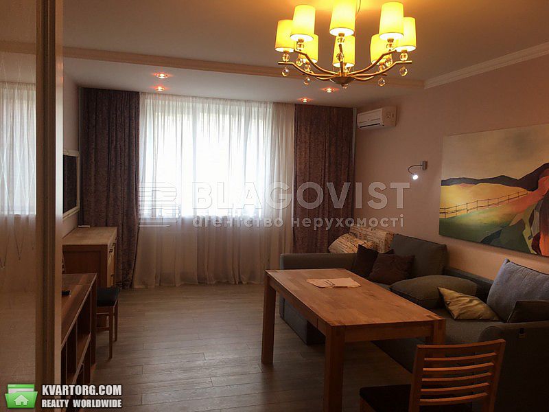 Sell 2-room apartment. Киев,  Просвещения — photo 3