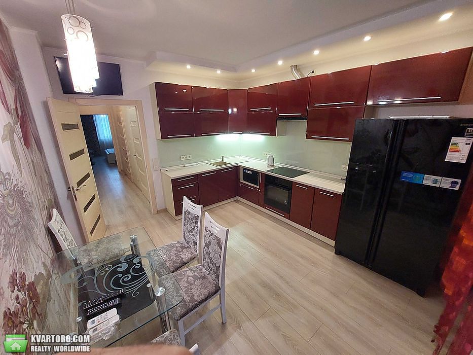 Rent out 2-room apartment. Киев,  Вышгородская — photo 4