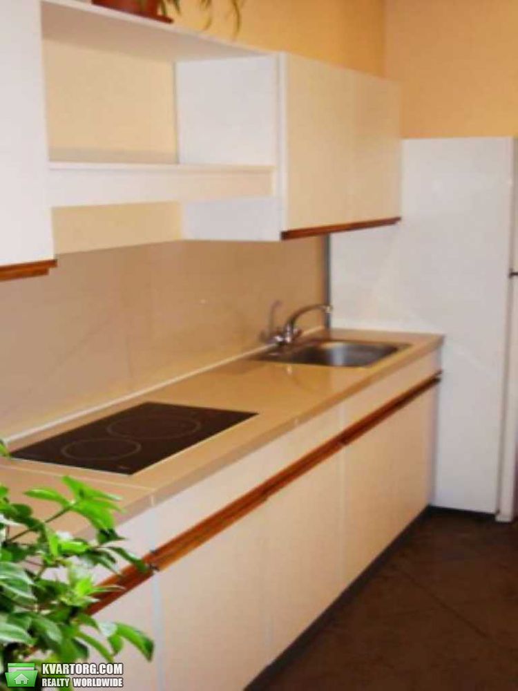 Rent out office. Киев,  Кловский спуск — photo 1