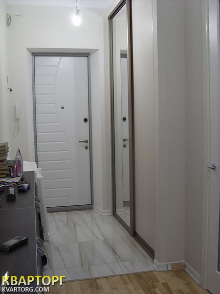 Sell 2-room apartment. Киев,  40-летия Октября просп — photo 3