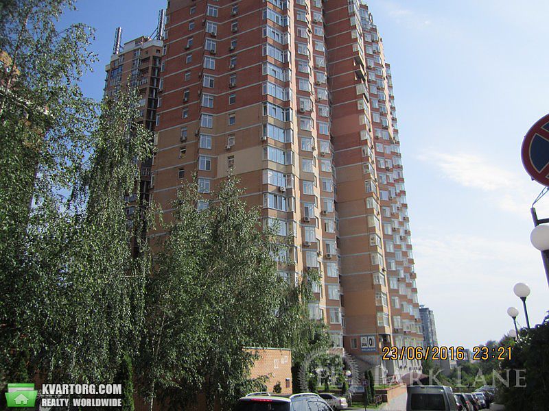 Sell 3-room apartment. Киев,  Щорса — photo 1