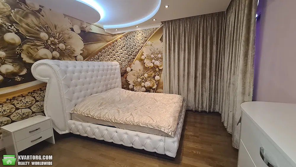 Sell 2-room apartment. Киев,  Ушакова — photo 2