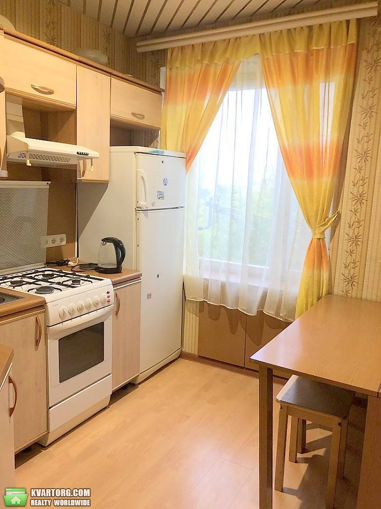 Sell 2-room apartment. Киев,  Гната Юры — photo 2