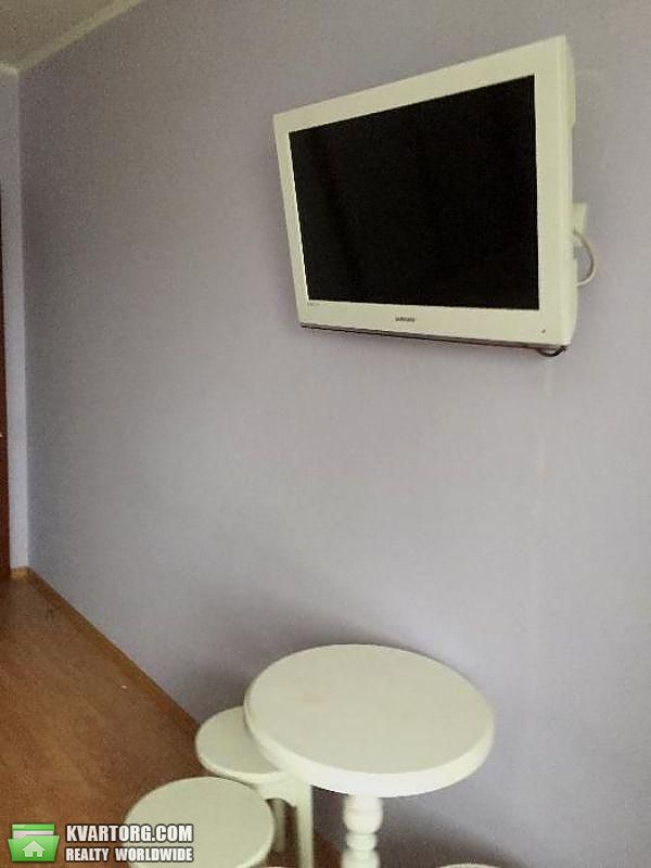 Rent out 3-room apartment. Киев,  Мельникова — photo 7