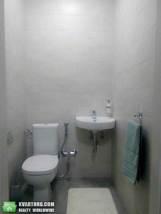 Sell 3-room apartment. Киев,  Панельная — photo 8