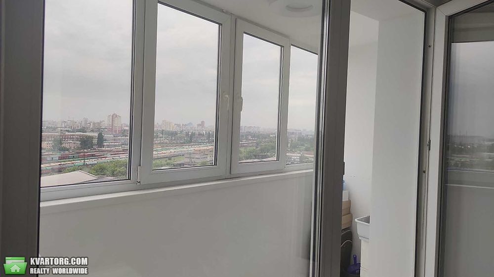 Sell 3-room apartment. Киев,  Алма-Атинская — photo 4