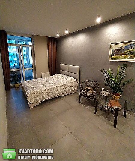 Sell 1-room apartment. Киев,  Вышгородская — photo 1