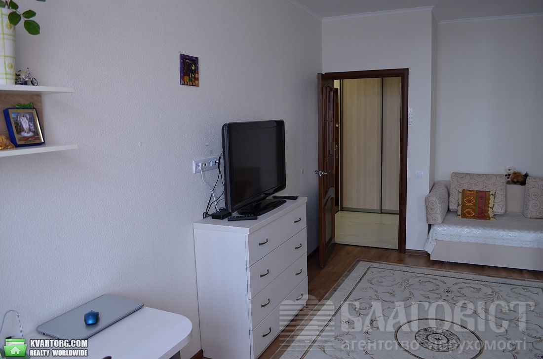 Sell 2-room apartment. Киев, Дегтяренка — photo 1