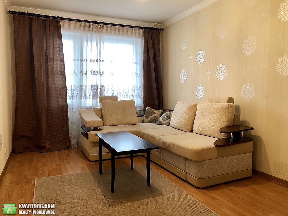 Rent out 2-room apartment. Киев,  Мишуги — photo 1