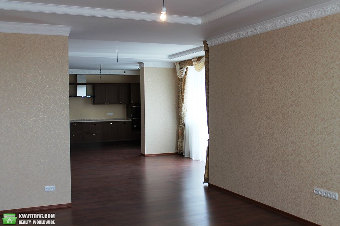 Sell 4-room apartment. Киев,  Шевченко бул — photo 3