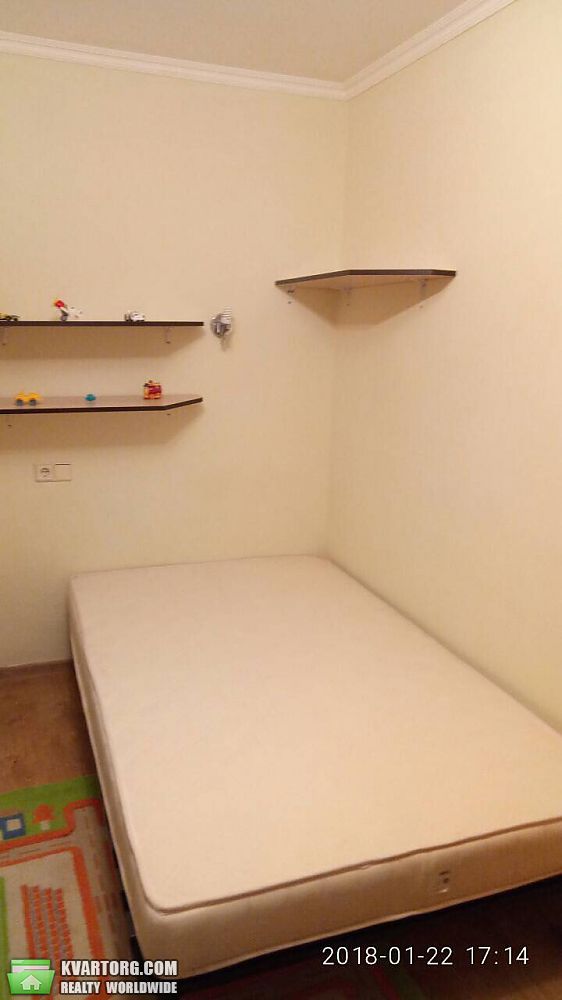 Rent out 4-room apartment. Киев,  Отрадный пр — photo 4