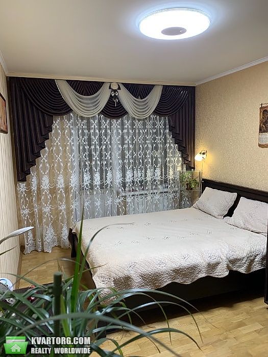 Sell 3-room apartment. Киев,  Братиславская — photo 5